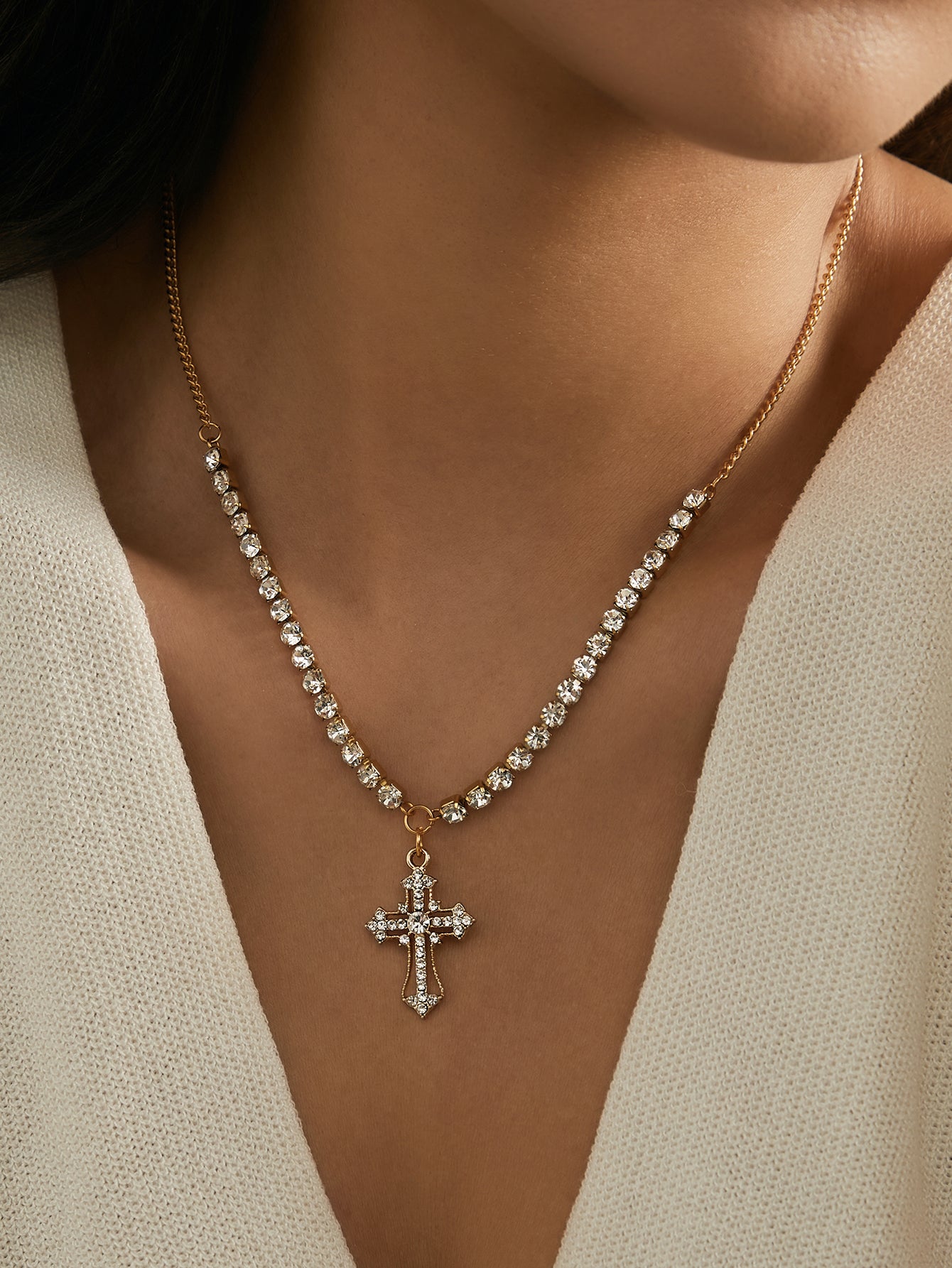 Naszyjnik Dark Soul Gothic Punk Shiny Cross – stal nierdzewna platerowana 18-karatowym złotem 